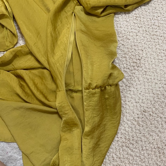 AVAIL AFTER 12/4 Mustard Missguided mini dress - Picture 5 of 6